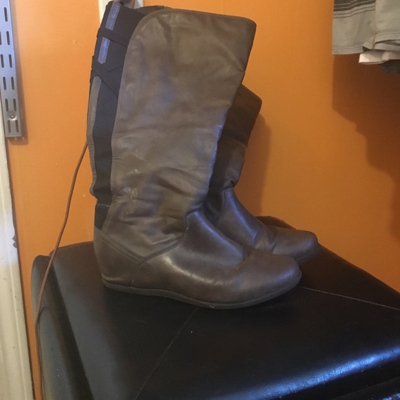 Cougar boots - Picture 3 of 3
